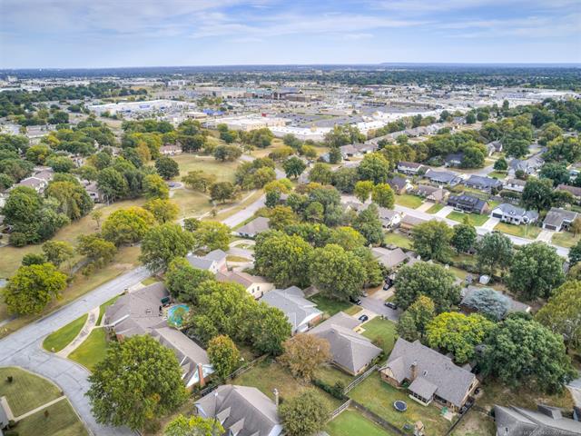 Aerial view of the real Shadow Mountain neighborhood